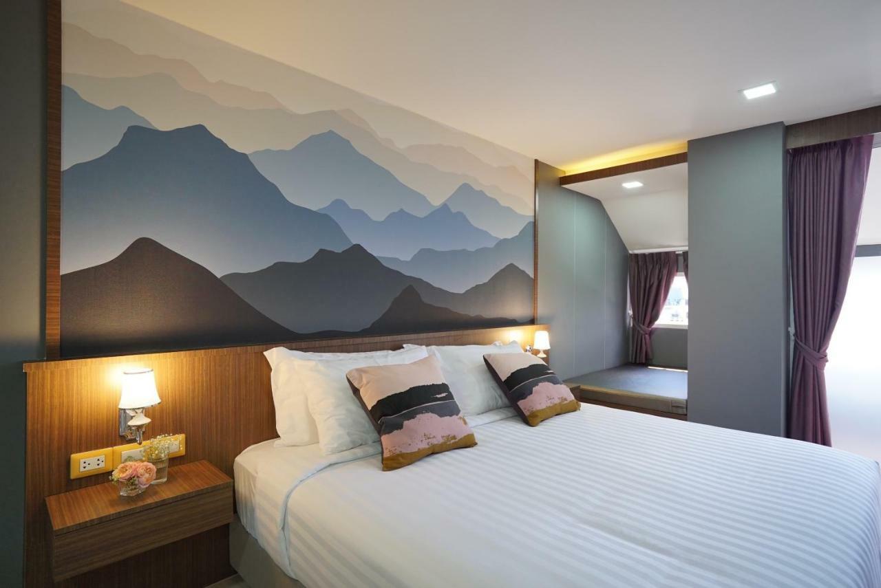 The Qube Fifty Hotel Bangkok Luaran gambar